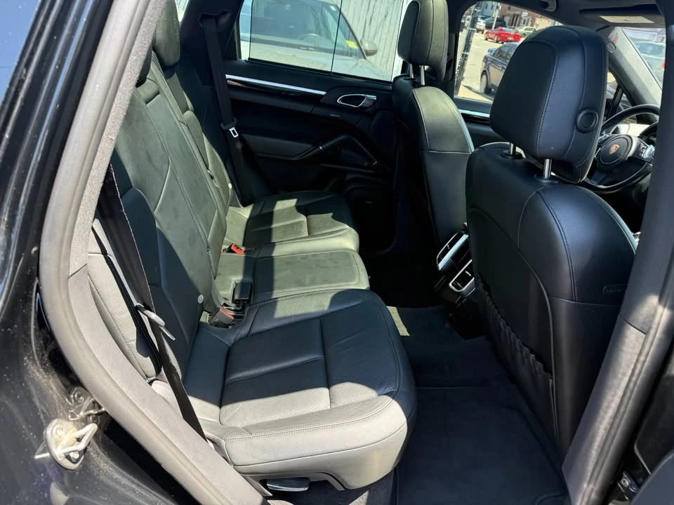 2014 Porsche 958 Cayenne - Image 7 of 18