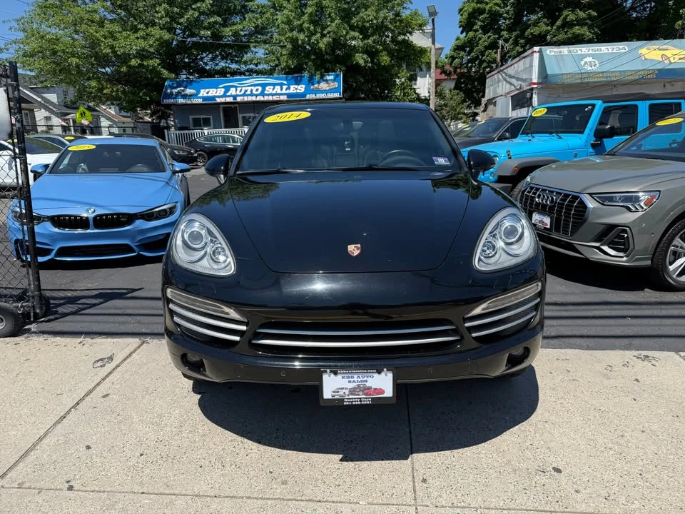 2014 Porsche 958 Cayenne - Image 2 of 18