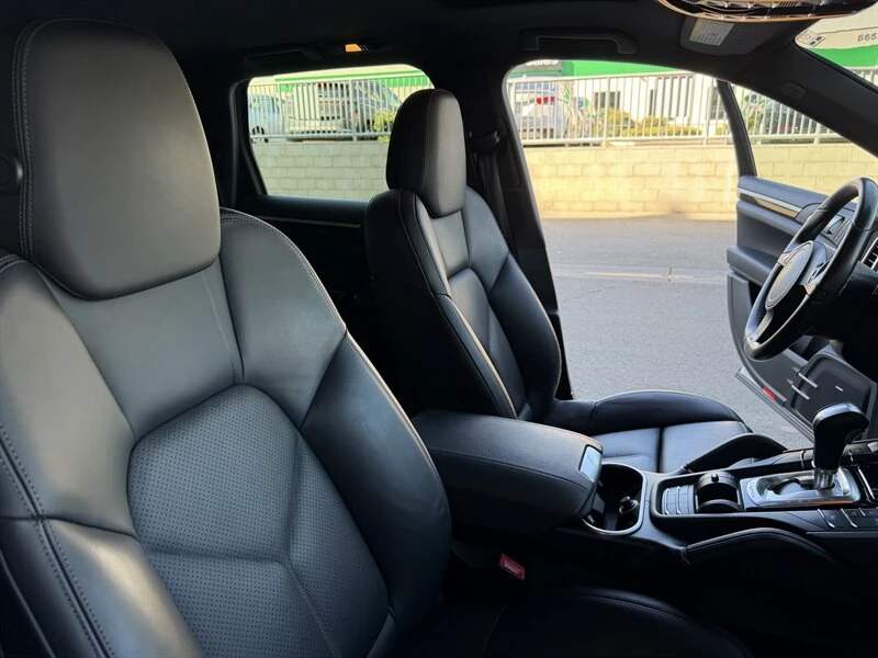 2014 Porsche 958 Cayenne - Image 19 of 26