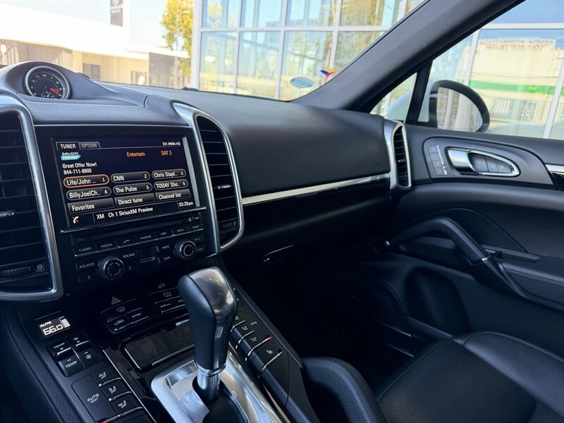 2014 Porsche 958 Cayenne - Image 25 of 26