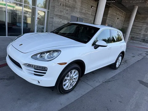 2014 Porsche Cayenne Platinum SUV