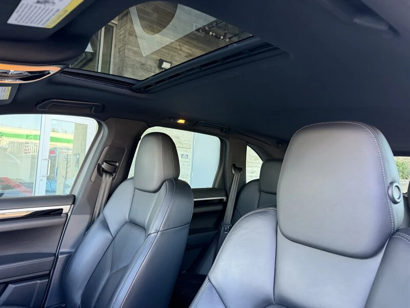 2014 Porsche 958 Cayenne - Image 14 of 26