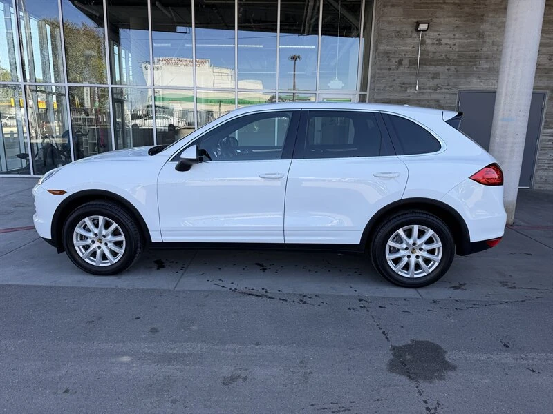 2014 Porsche 958 Cayenne - Image 2 of 26