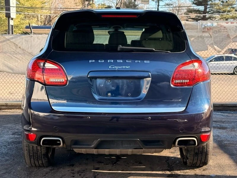 2014 Porsche 958 Cayenne - Image 10 of 12