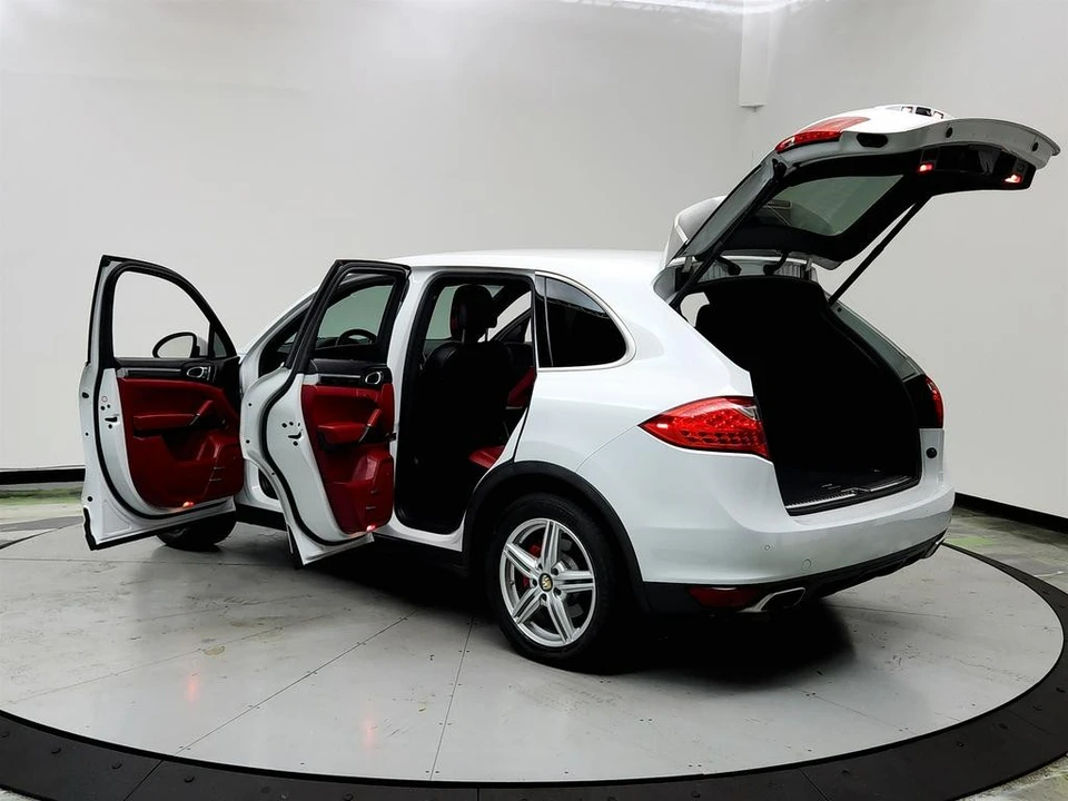 2014 Porsche 958 Cayenne - Image 12 of 12