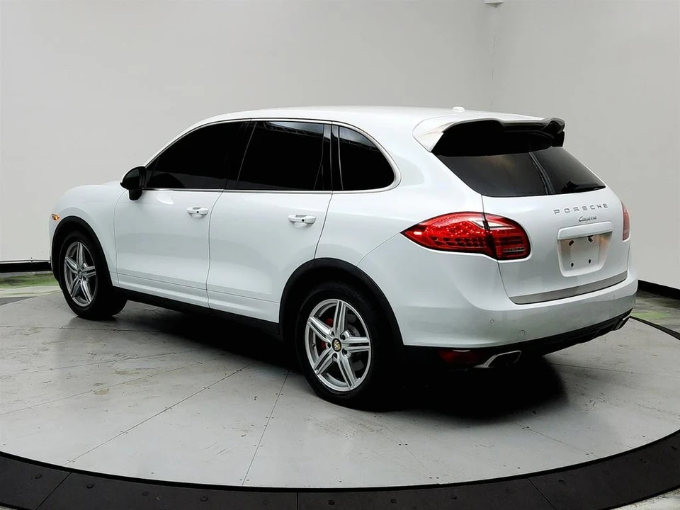 2014 Porsche 958 Cayenne - Image 7 of 12