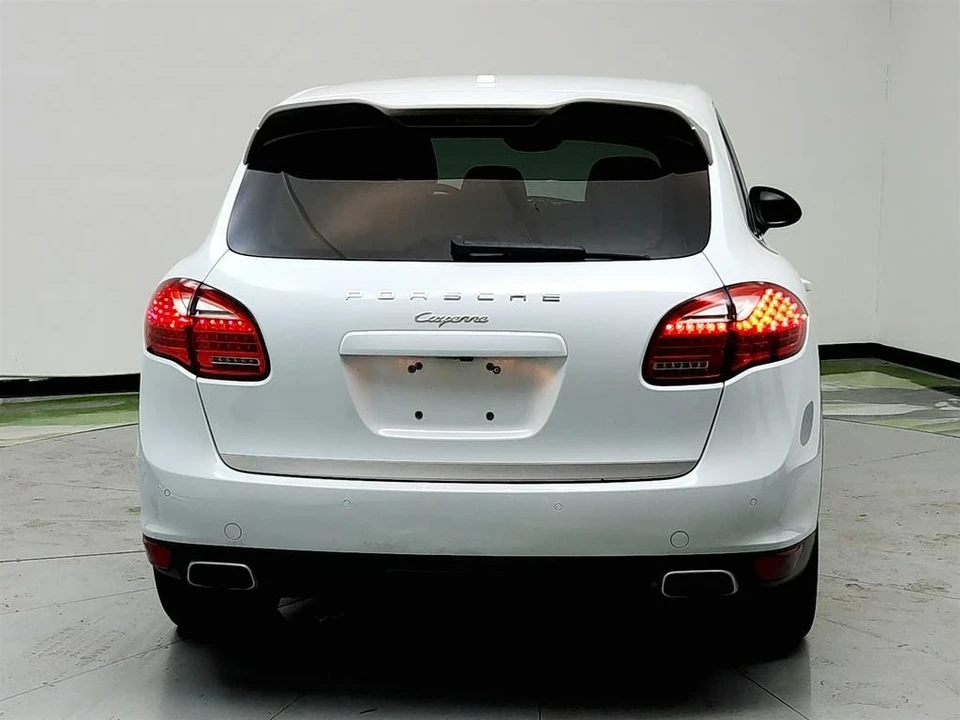 2014 Porsche 958 Cayenne - Image 6 of 21