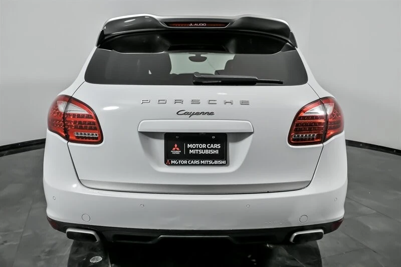 2014 Porsche 958 Cayenne - Image 9 of 12