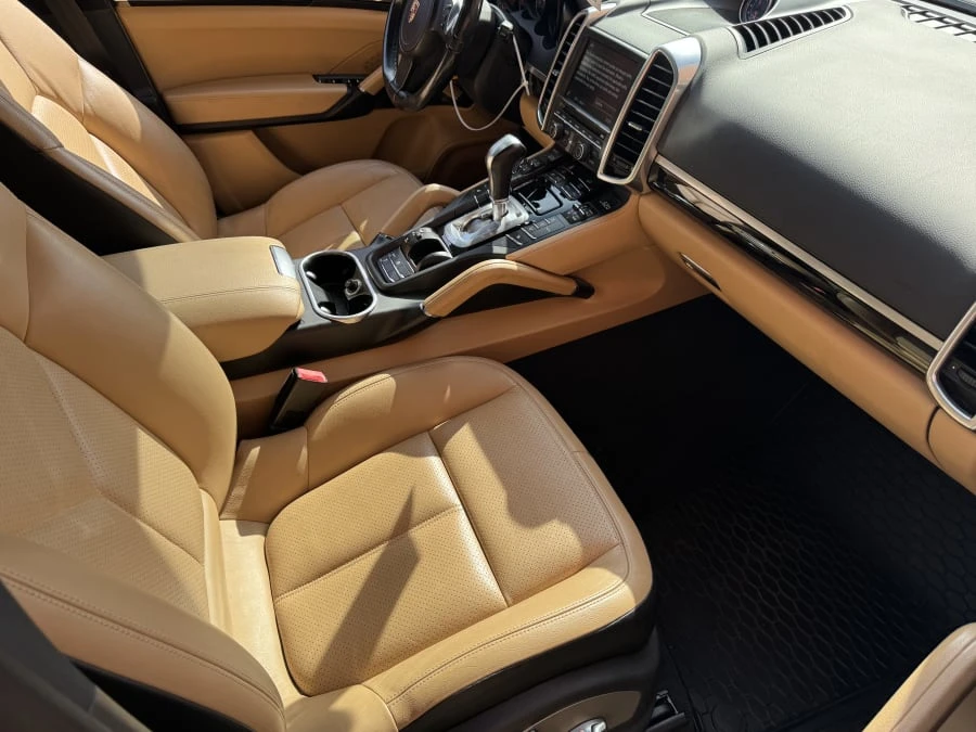 2014 Porsche 958 Cayenne - Image 5 of 13