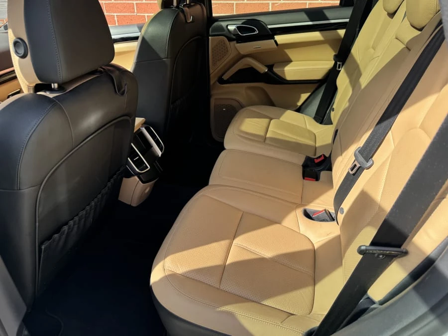 2014 Porsche 958 Cayenne - Image 6 of 13