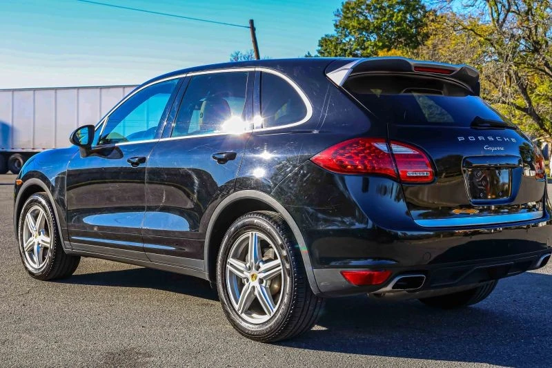 2014 Porsche 958 Cayenne - Image 4 of 12