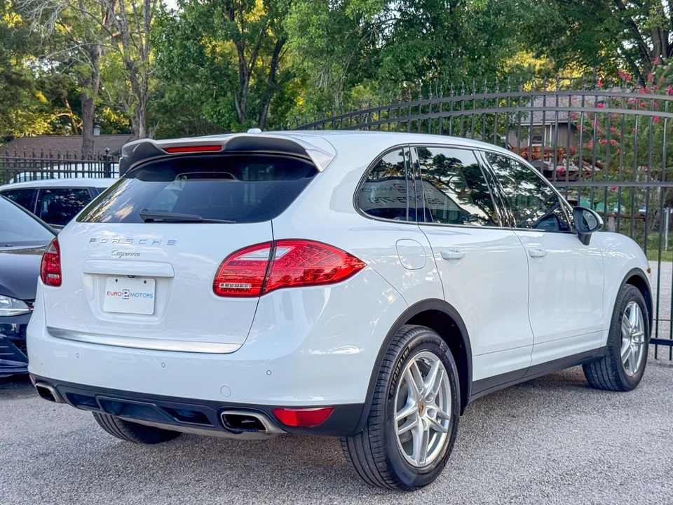2014 Porsche 958 Cayenne - Image 7 of 12