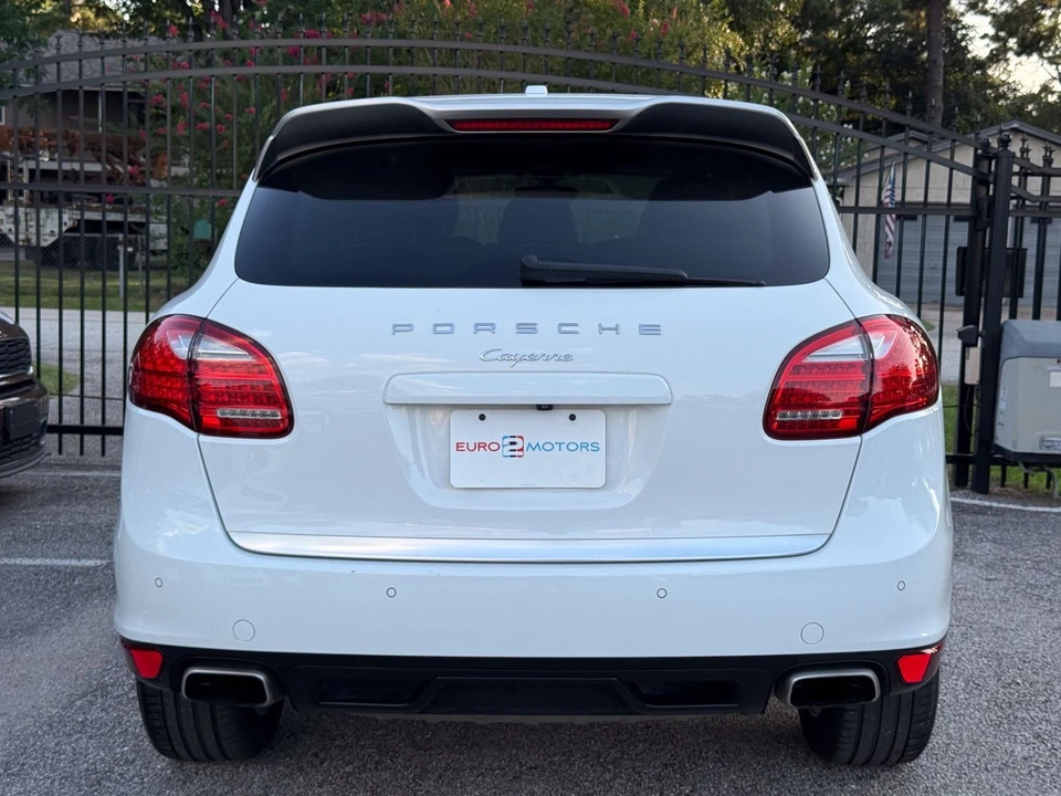 2014 Porsche 958 Cayenne - Image 8 of 12