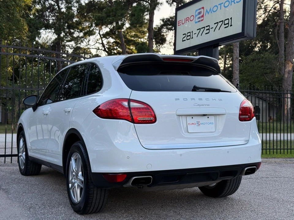 2014 Porsche 958 Cayenne - Image 5 of 12