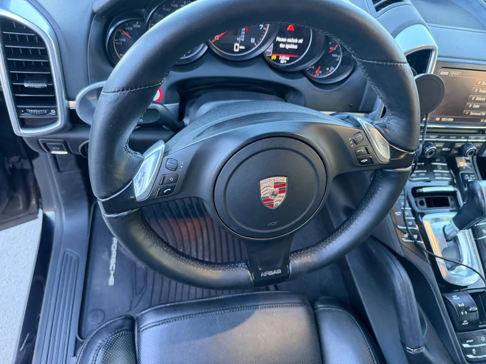 2014 Porsche 958 Cayenne - Image 9 of 10
