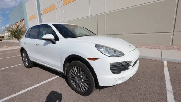 2014 Porsche 958 Cayenne S - Image 7 of 14