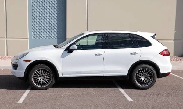 2014 Porsche 958 Cayenne S - Image 3 of 14