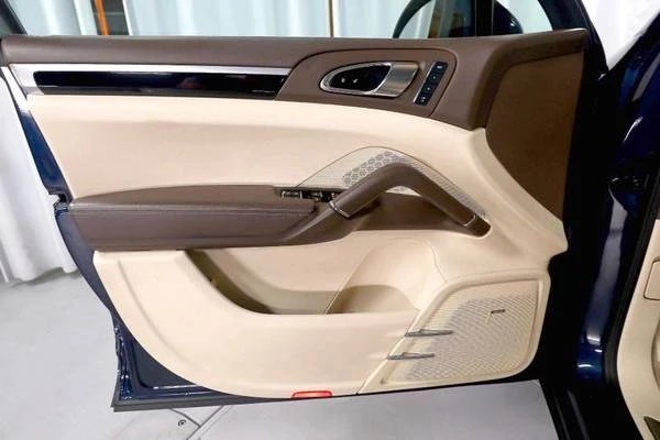 2014 Porsche 958 Cayenne S - Image 6 of 13