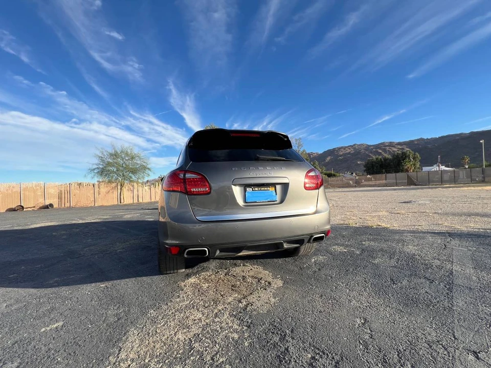 2014 Porsche 958 Cayenne S - Image 4 of 24