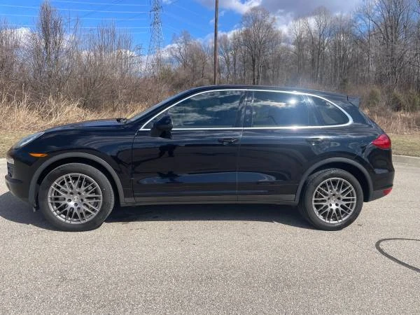 2014 Porsche 958 Cayenne S - Image 3 of 10