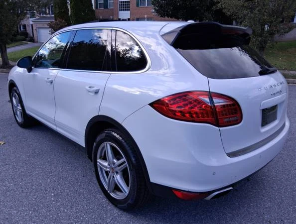 2014 Porsche 958 Cayenne S - Image 4 of 10