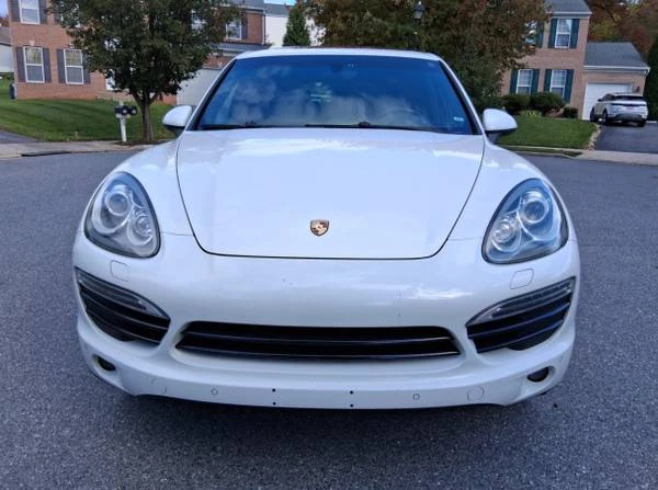 2014 Porsche 958 Cayenne S - Image 2 of 10