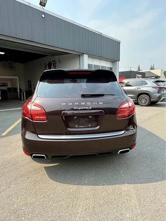 2014 Porsche 958 Cayenne S - Image 5 of 11