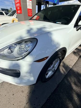 2014 Porsche 958 Cayenne S - Image 9 of 21