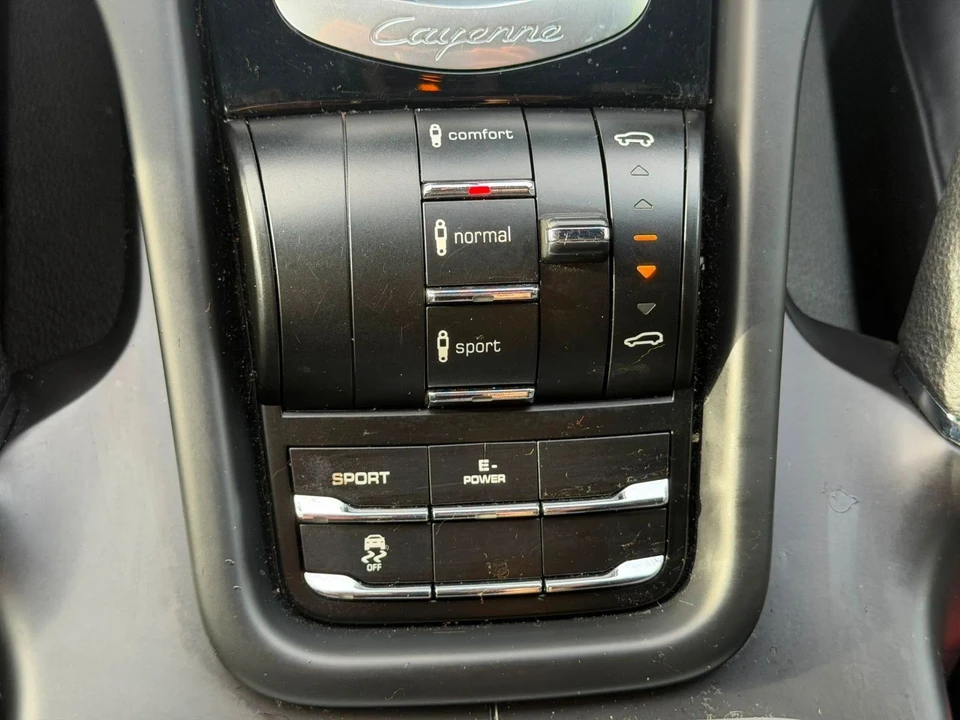 2014 Porsche 958 Cayenne S - Image 11 of 17