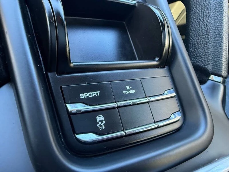 2014 Porsche 958 Cayenne - Image 6 of 22