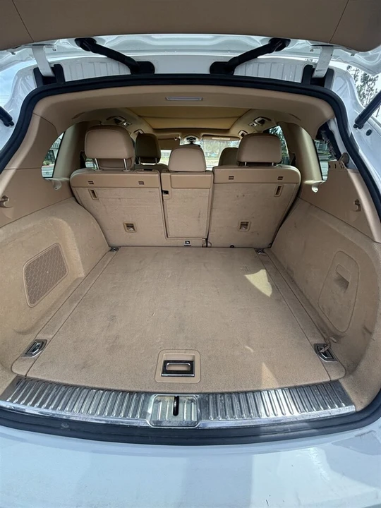 2014 Porsche 958 Cayenne S - Image 6 of 16