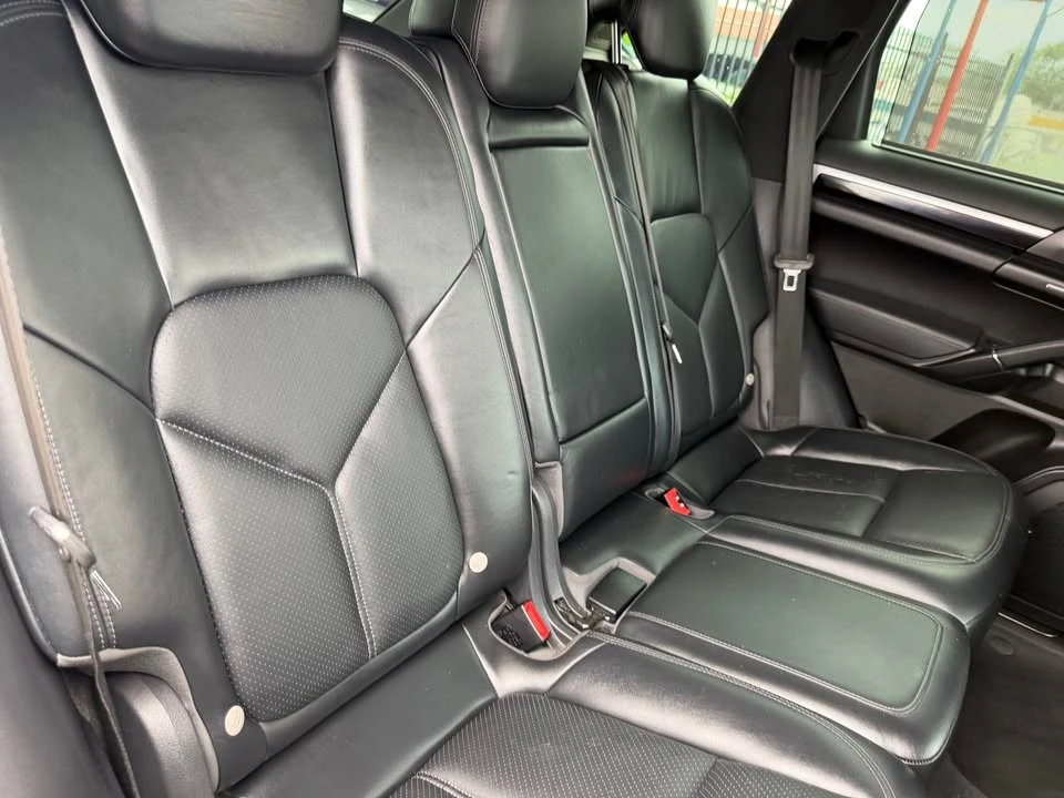 2014 Porsche 958 Cayenne S - Image 9 of 13