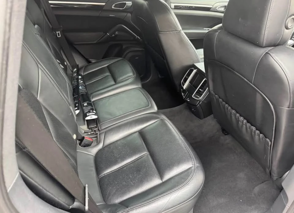 2014 Porsche 958 Cayenne S - Image 9 of 12
