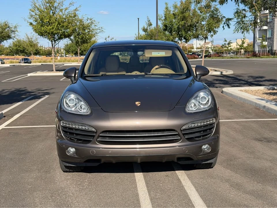 2014 Porsche 958 Cayenne S - Image 2 of 12