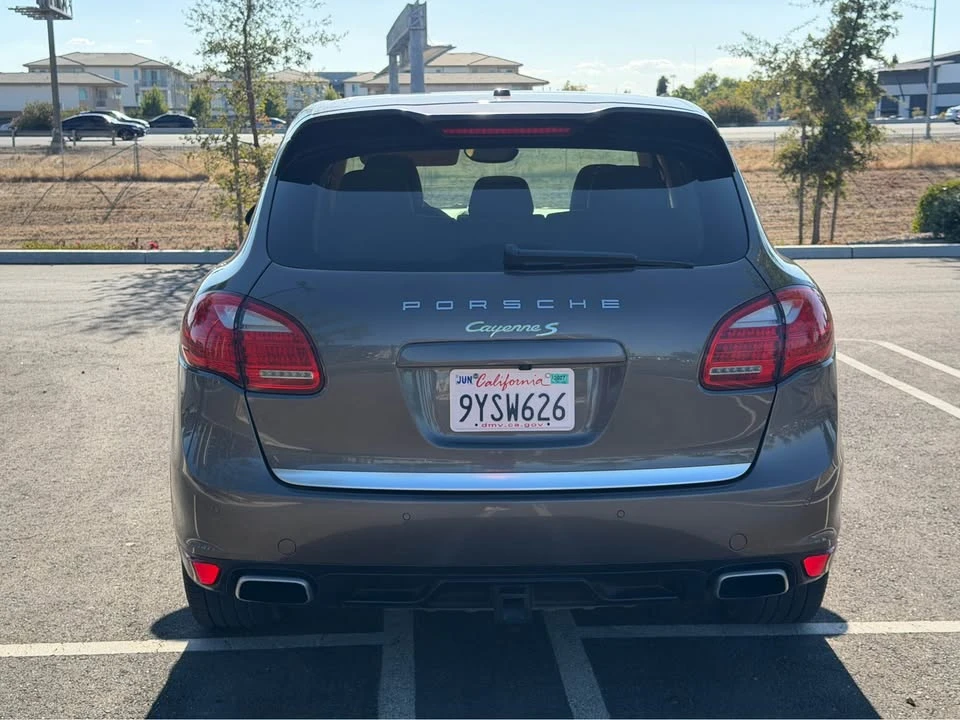 2014 Porsche 958 Cayenne S - Image 5 of 12