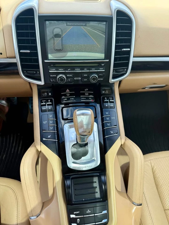2014 Porsche 958 Cayenne S - Image 18 of 20