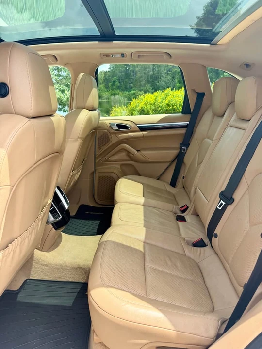 2014 Porsche 958 Cayenne S - Image 12 of 20