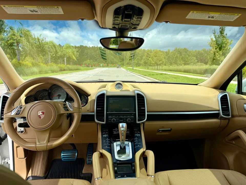2014 Porsche 958 Cayenne S - Image 13 of 20