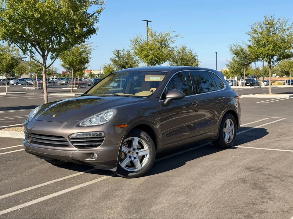 2014 Porsche 958 Cayenne S - Image 3 of 12