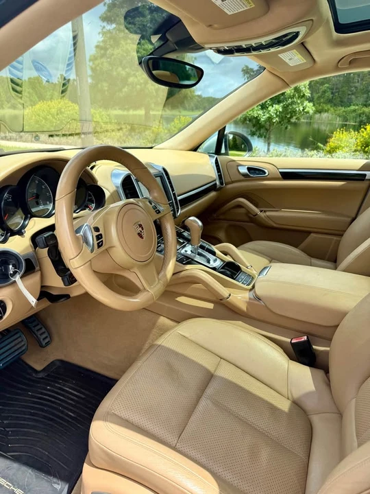 2014 Porsche 958 Cayenne S - Image 11 of 20