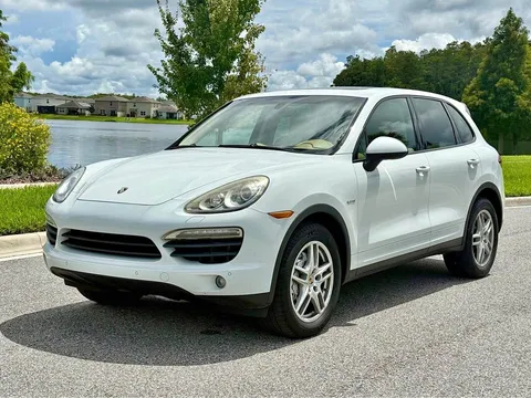 2014 Porsche Cayenne S Hybrid Sport Utility 4D
