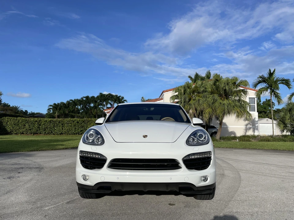 2014 Porsche 958 Cayenne S - Image 6 of 31