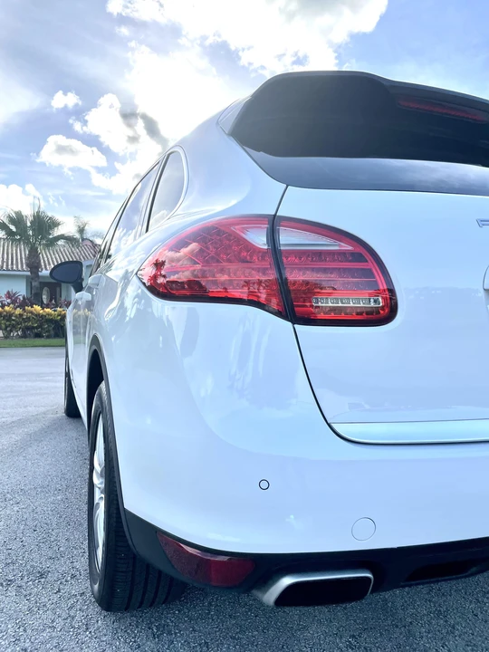2014 Porsche 958 Cayenne S - Image 21 of 31