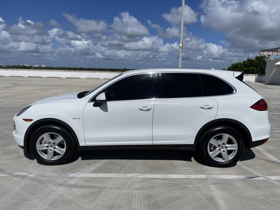 2014 Porsche 958 Cayenne S - Image 9 of 31