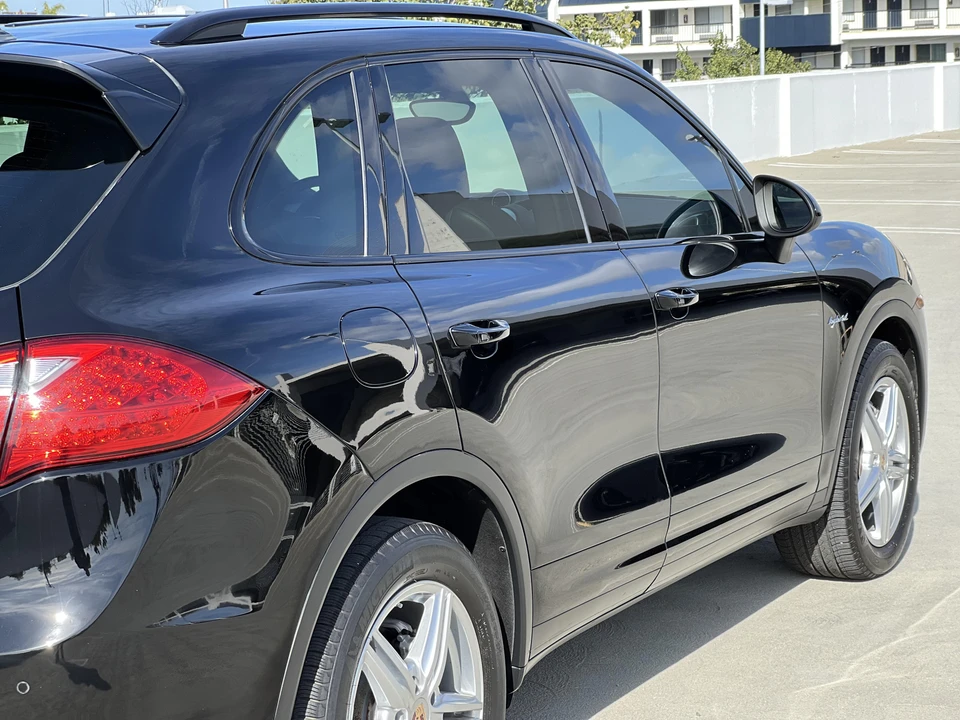 2014 Porsche 958 Cayenne S - Image 29 of 31