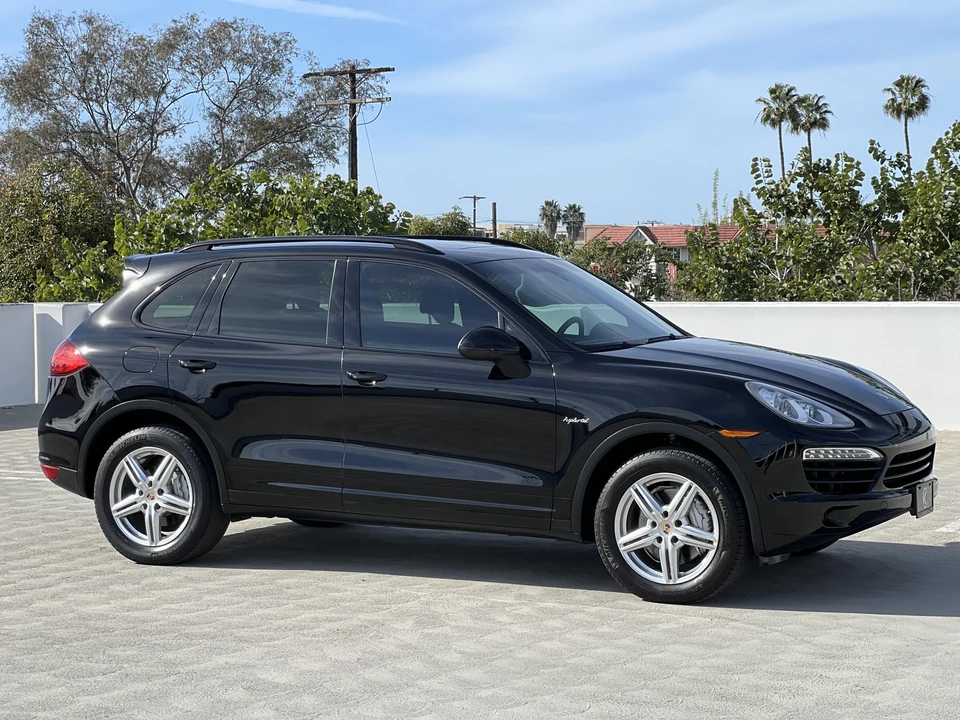 2014 Porsche 958 Cayenne S - Image 15 of 31