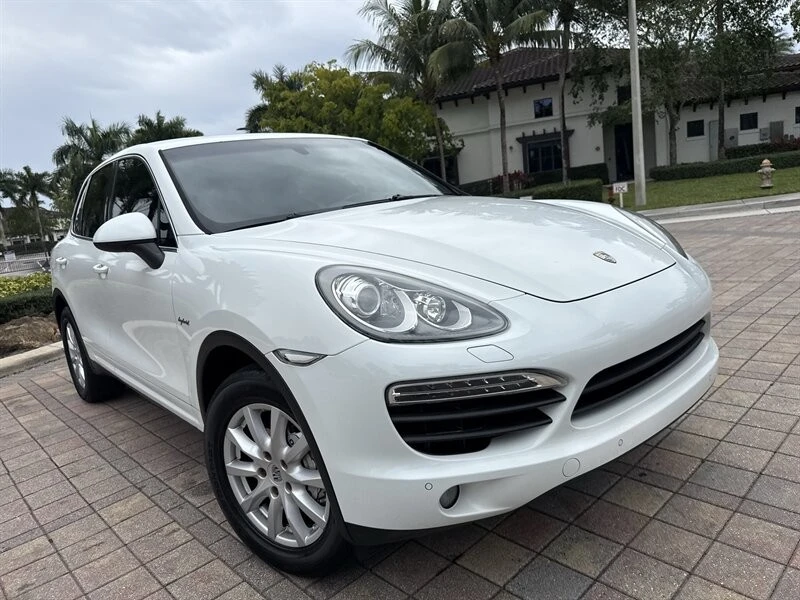 2014 Porsche 958 Cayenne S - Image 7 of 21