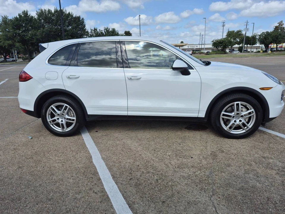 2014 Porsche 958 Cayenne S - Image 2 of 24