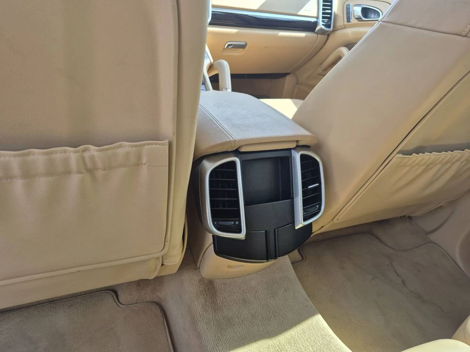 2014 Porsche 958 Cayenne S - Image 15 of 24