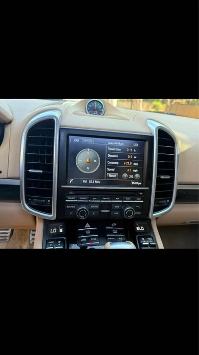 2014 Porsche 958 Cayenne S - Image 8 of 14